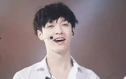 张艺兴爆料口头禅视频,他的经典口头禅背后的故事